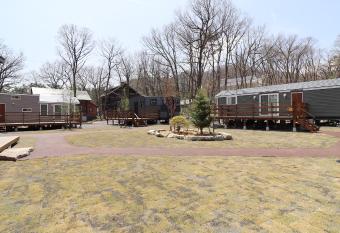 Oak Village has Balcony rooms