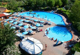 Garden Village San Marino has Balcony rooms