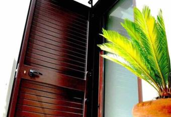 Casa Vacanze LeZie has Balcony rooms