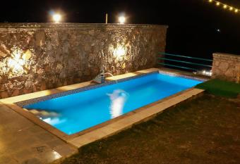 MM Justilla Villa By BTH has Smoking/Balcony rooms