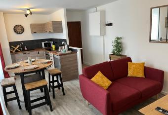 Le Voltaire allows 18 year olds to book a room