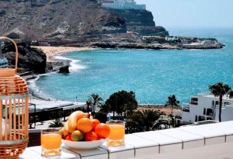 Gran Ocean View has Balcony rooms