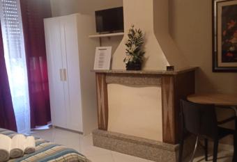 VILLA ESMERALDA has Balcony rooms