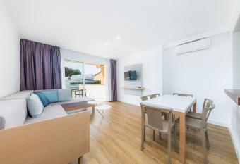 Apartament Massanet 2a has Balcony rooms