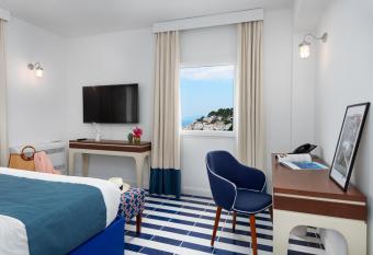 Villa Lia Hotel Capri has Balcony rooms