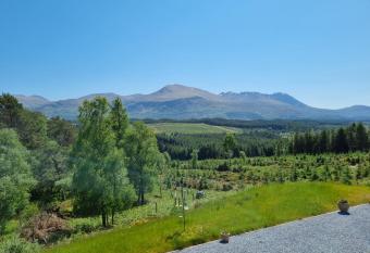Wee Neuk allows 18 year olds to book a room