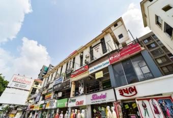 Hotel Grand Apple, Ahmedabad has Balcony rooms