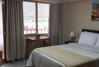 La Casa de la Abuela I allows 18 year olds to book a room