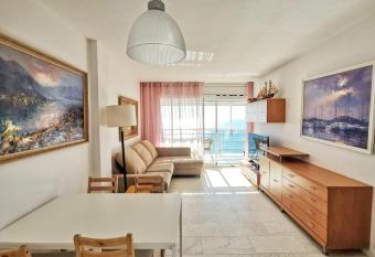 Seafront apartment in Blanes has Balcony rooms