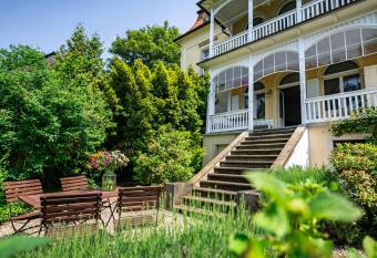 Villenwohnung Dresden Loschwitz has Balcony rooms