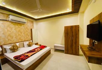Hotel Mangal Bhog Nathdwara has Balcony rooms