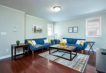 Beautiful 1 Bedroom Near Short North allows 18 year olds to book a room
