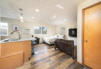 Studio near OSU allows 18 year olds to book a room