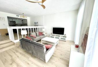 Cozy home in Wellington allows 18 year olds to book a room