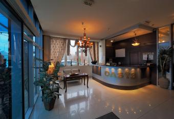 Garni Hotel Oasis allows 18 year olds to book a room