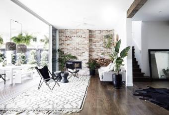 Magnolia House Byron Bay has Balcony rooms