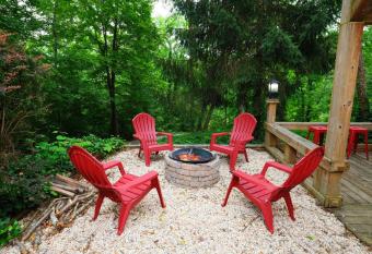 Whiskey Ridge has Balcony rooms