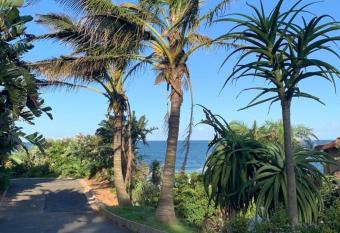 The Dolphins Hive has Balcony rooms