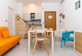 Casa Coc   - Rivabella Gallipoli has Balcony rooms