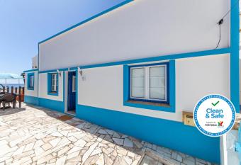 B54 - Casa Azul in Burgau has Balcony rooms