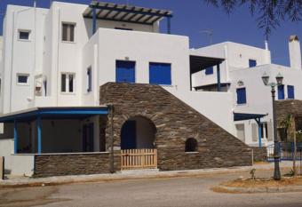 [Aeolian Mode, *Beach front *Quiet *Perfect spot] allows 18 year olds to book a room