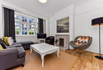 Beautiful Family Victorian Home allows 18 year olds to book a room