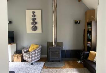 Eakie House Apartments - Kinlochleven allows 18 year olds to book a room