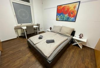 Sch  ne einfache Zimmer im Zentrum von Weener allows 18 year olds to book a room