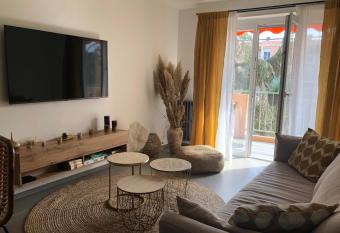 Bel appartement class   3* proche port et plage has Balcony rooms