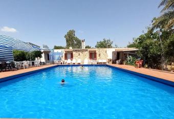 Casa con *piscina e palestra* [1O km da Gallipoli] has Balcony rooms
