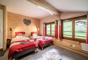 Coeur de Charmy pour 10 avec Spa has Balcony rooms