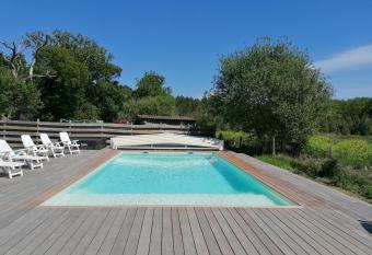 L  Airial des Pins 5* has Balcony rooms