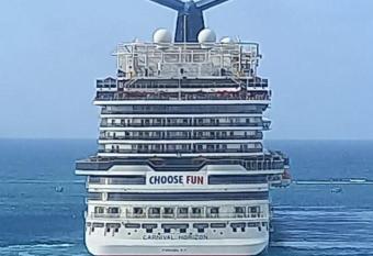 Loft on the Hill has Balcony rooms