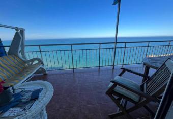   tico Faro de Cullera allows 18 year olds to book a room