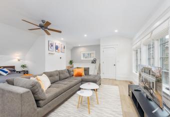 Modern Tudor Style Carriage House - Patio & grill has Balcony rooms