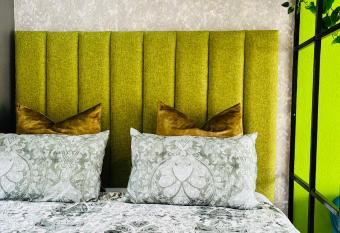 Secunda modern studio apartment has Balcony rooms