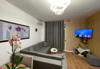 Arteg Apartments - Premium allows 18 year olds to book a room
