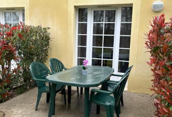 Maison de vacances has Balcony rooms