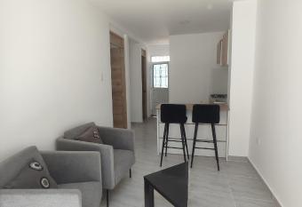 Apartamentos de una habitaci  n allows 18 year olds to book a room