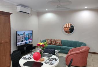 Sunstone 1 B/R Apt allows 18 year olds to book a room