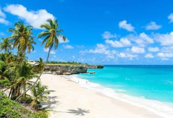 EHL Grand 8Bed 9bath, Fully Furnished Air Conditioned Villa 5min to Beach has Balcony rooms