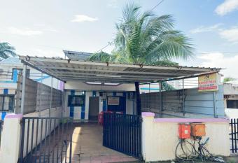 MANNAT VILLA 2bhk has Balcony rooms