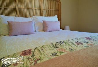 Eleni Guest House has Balcony rooms