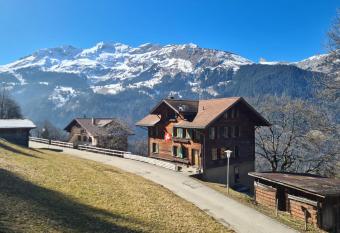Traditional chalet in Wengen has Balcony rooms