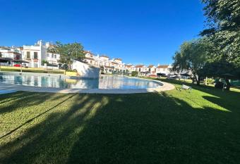 Apartaclub La Barrosa Empul allows 18 year olds to book a room