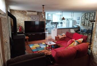 El refugio acogedor de la Vega has Balcony rooms