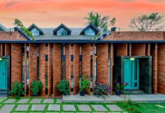 Tentgram Brickhouse has Balcony rooms