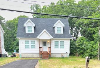 Tranquil Stay. allows 18 year olds to book a room