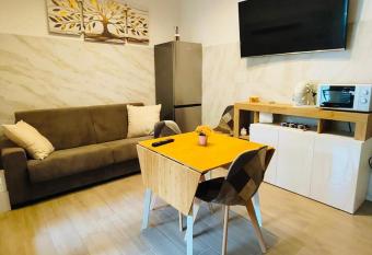 Rosy s apartment has Balcony rooms