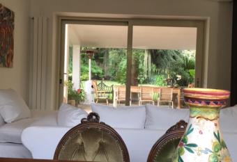 Villa Paradiso allows 18 year olds to book a room